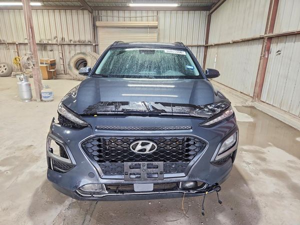 2018 HYUNDAI KONA SEL with Tech Pkg