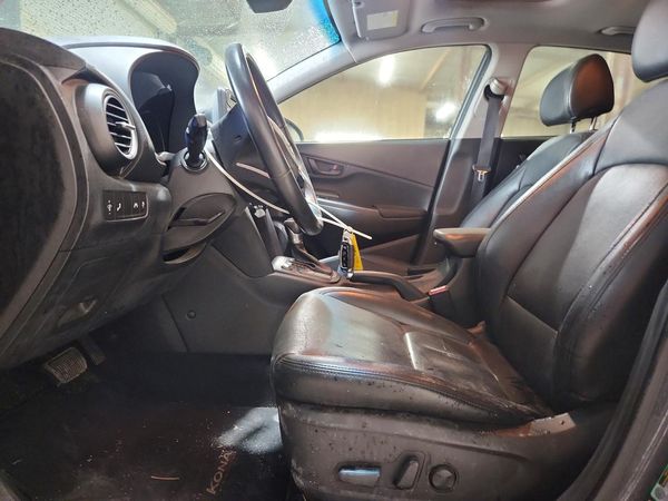 2018 HYUNDAI KONA SEL with Tech Pkg