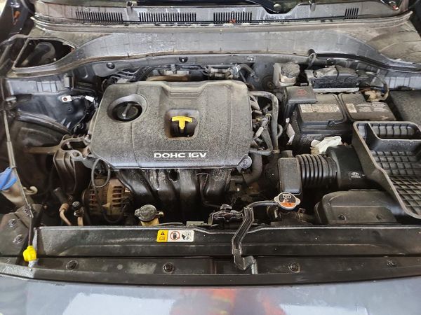 2018 HYUNDAI KONA SEL with Tech Pkg