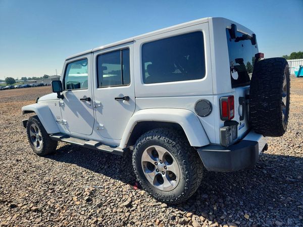 2016 JEEP WRANGLER UNLIMITED SAHARA 4X4