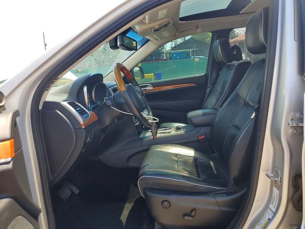 2012 JEEP CHEROKEE Overland — DENT