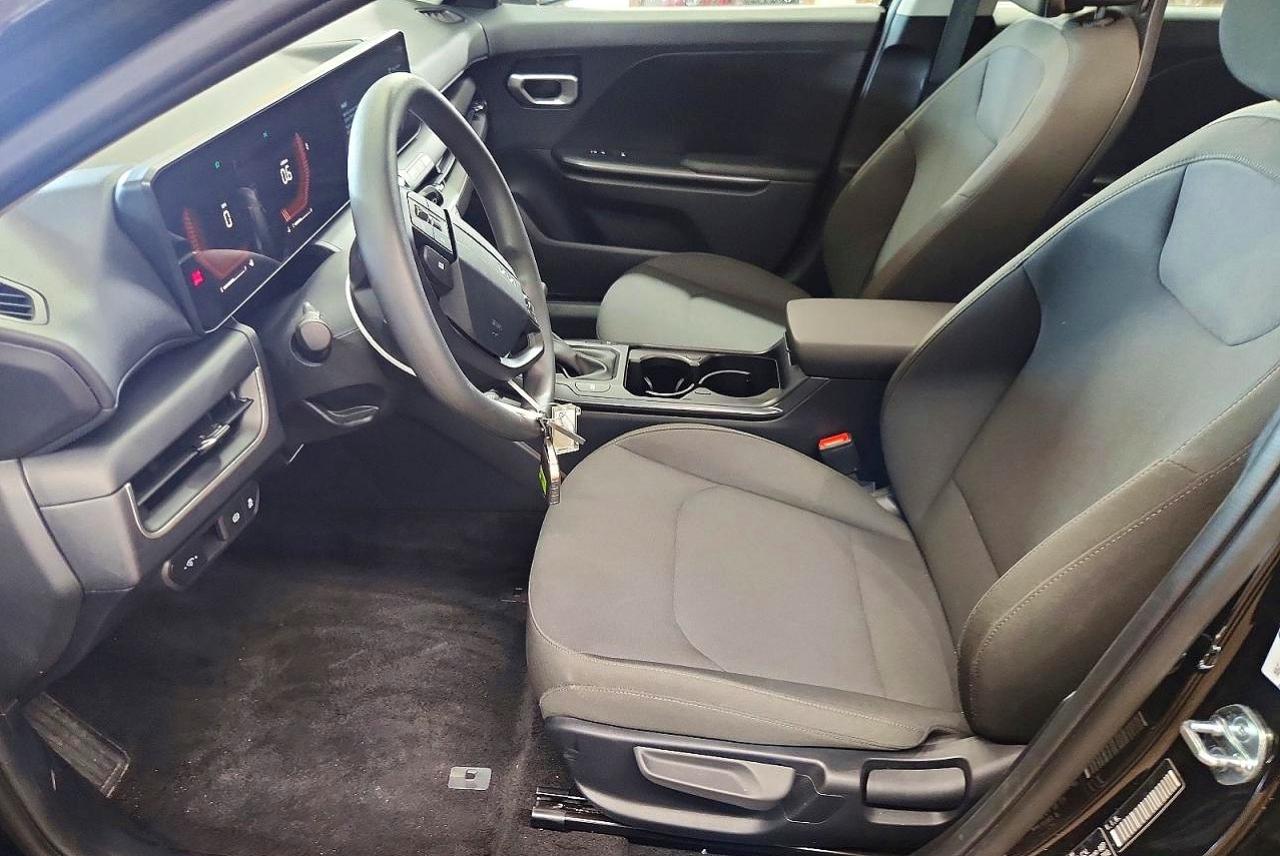 2026 KIA CARNIVAL HYBRID LX, LXS