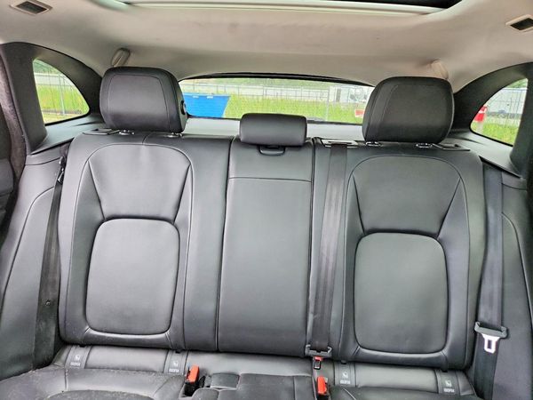 2017 JAGUAR F-PACE Premium — SUVN
