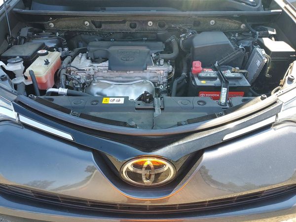2017 TOYOTA RAV4 XLE