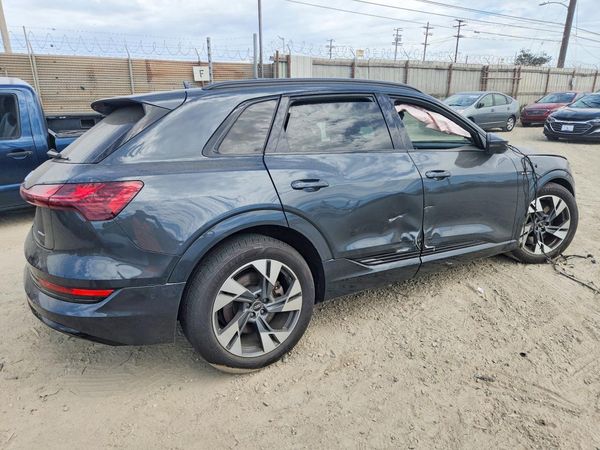 2021 AUDI E-TRON