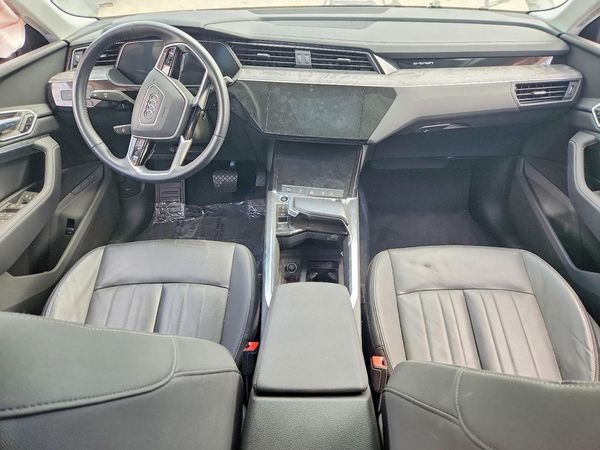 2021 AUDI E-TRON