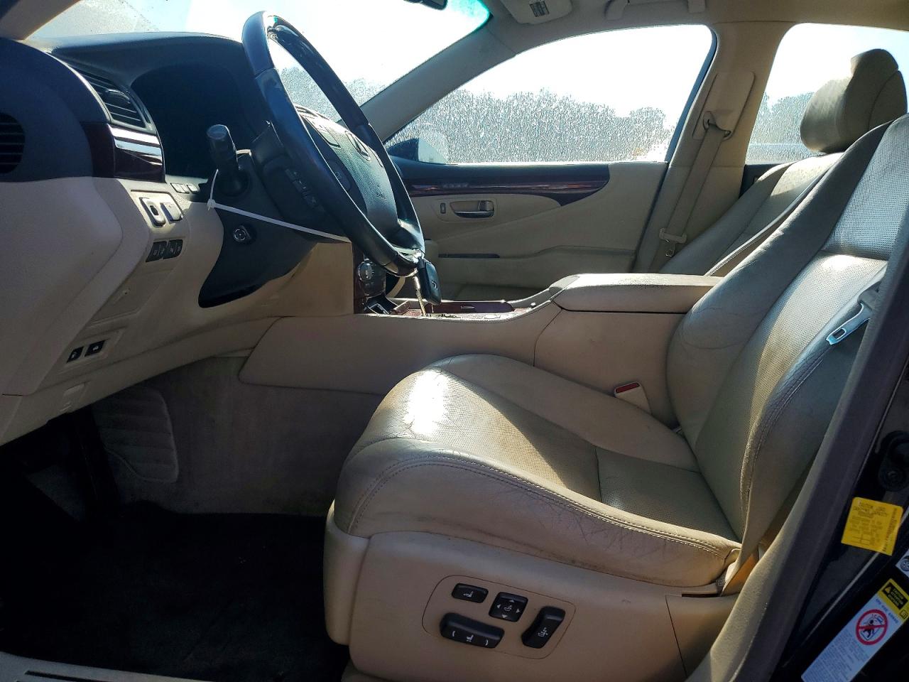 2011 LEXUS LS 460