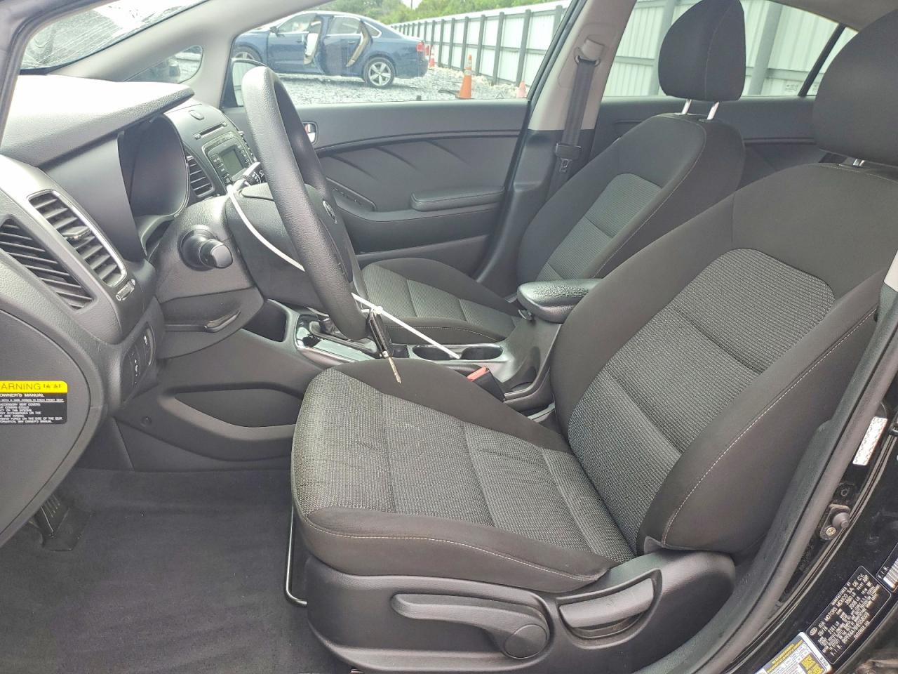 2017 KIA FORTE LX Base