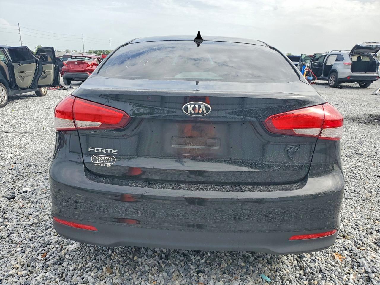 2017 KIA FORTE LX Base