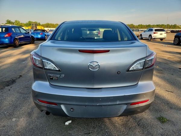 2013 MAZDA 3 SV/Base