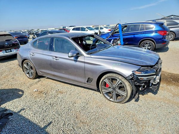 2025 GENESIS G70