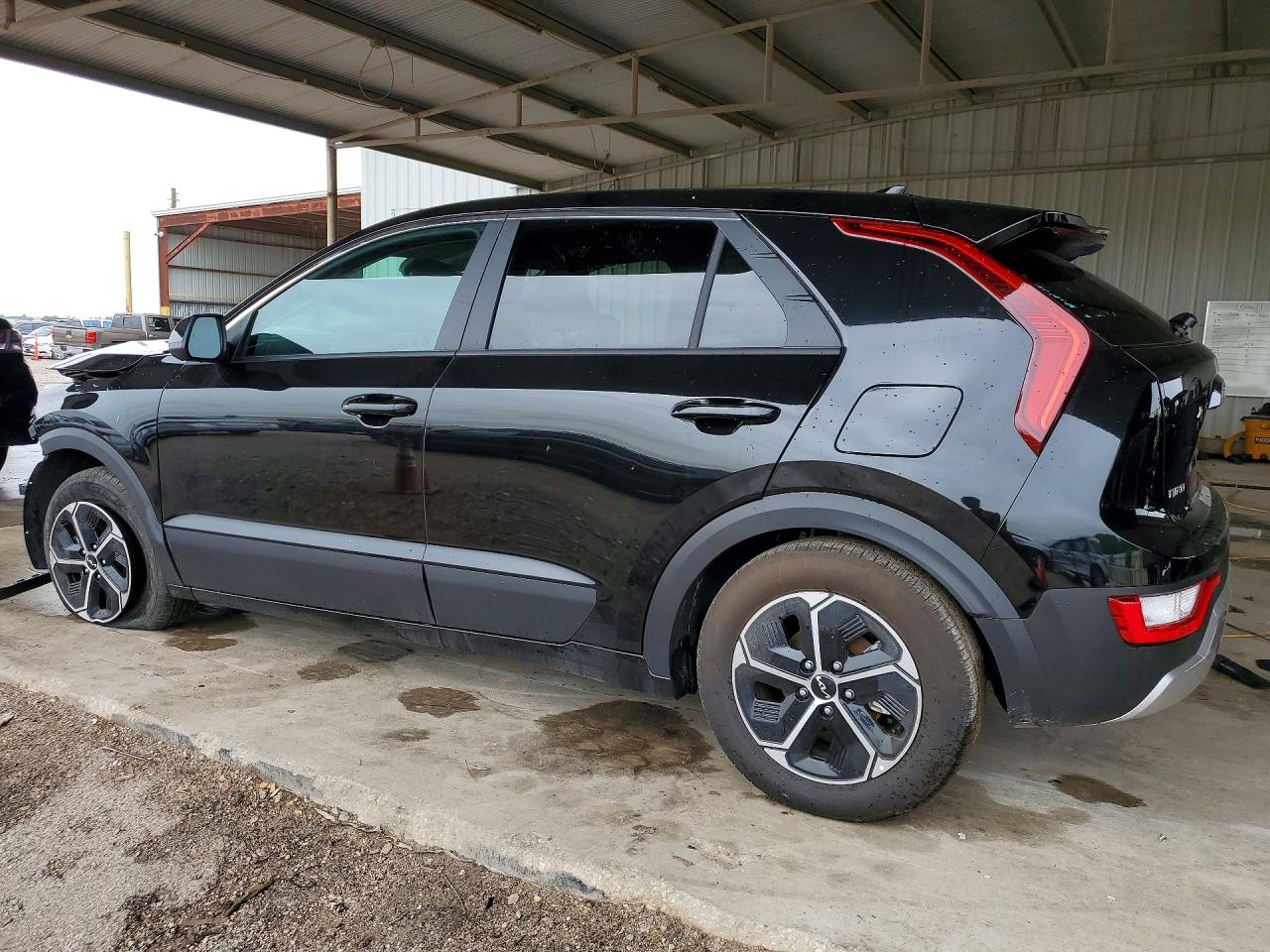 2026 KIA NIRO LX