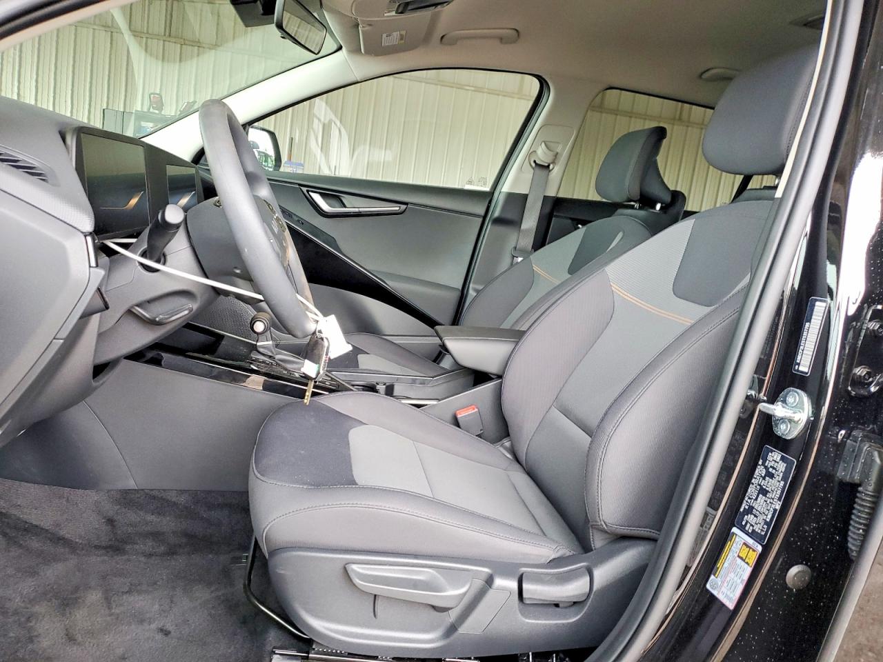 2026 KIA NIRO LX