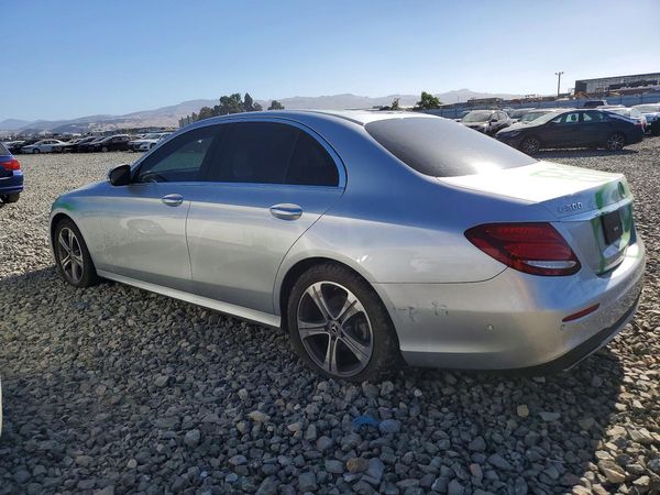2018 MERCEDES-BENZ E E300