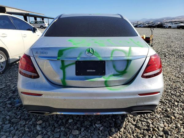 2018 MERCEDES-BENZ E E300
