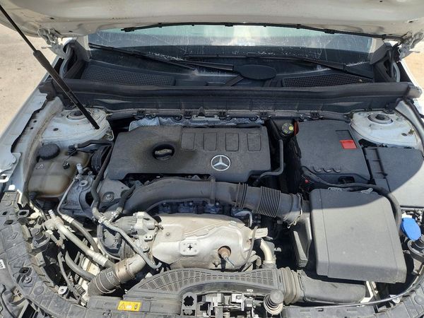 2020 MERCEDES-BENZ GLB GLB250