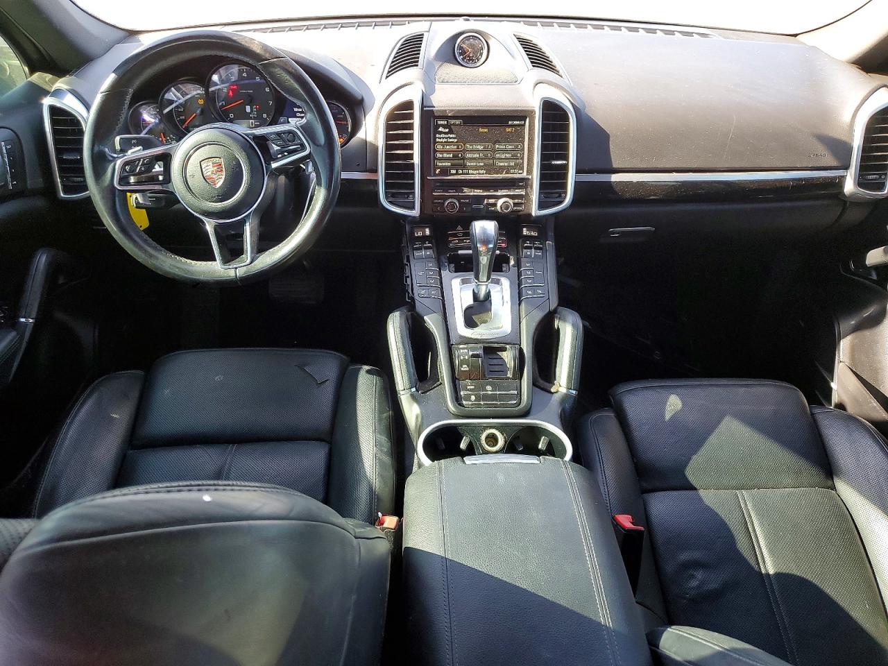 2016 PORSCHE CAYENNE
