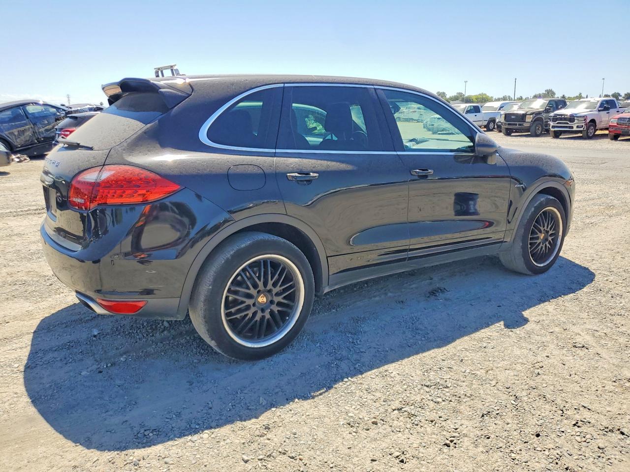2014 PORSCHE CAYENNE