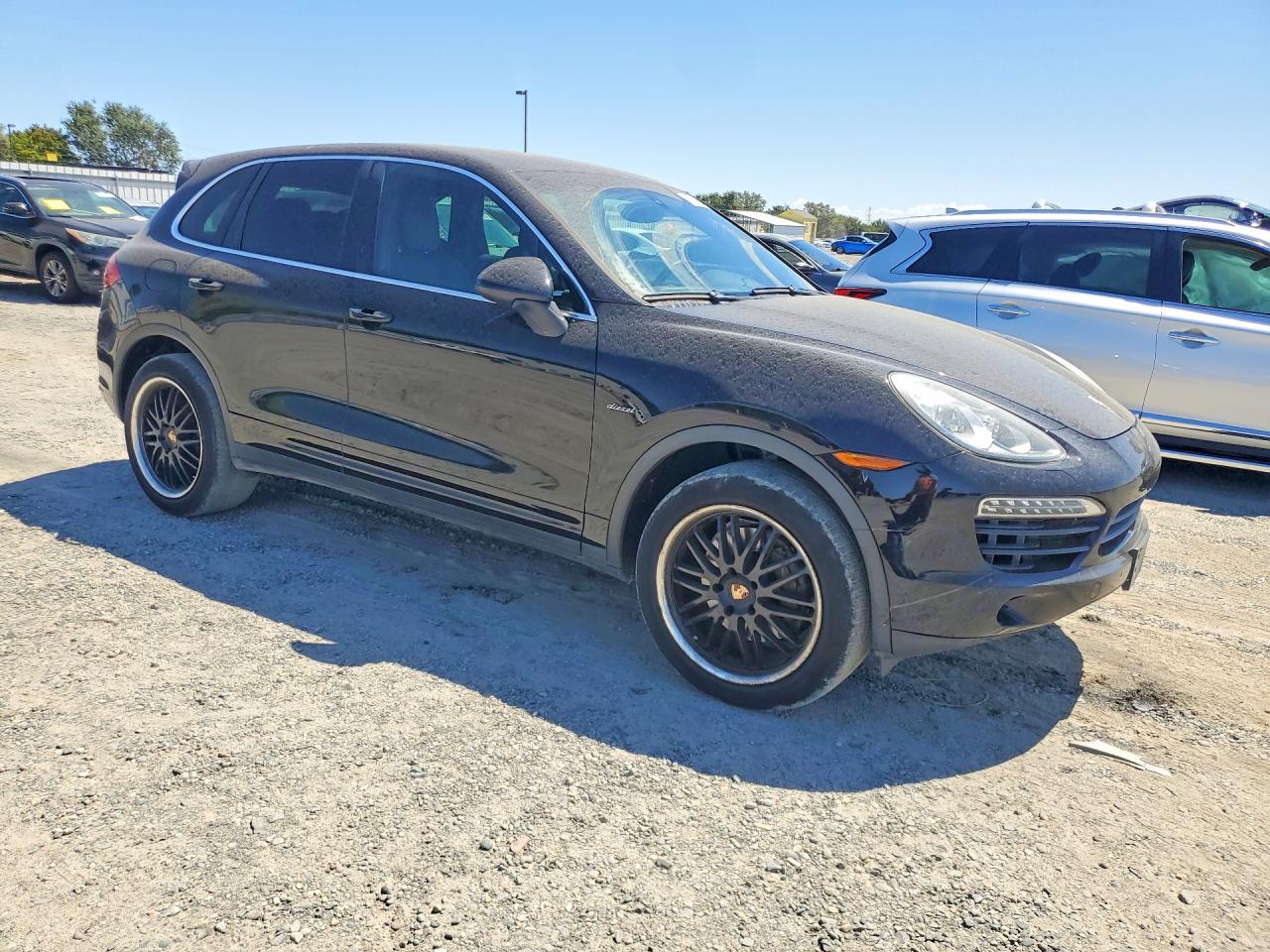 2014 PORSCHE CAYENNE