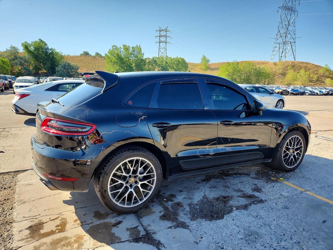 2015 PORSCHE MACAN