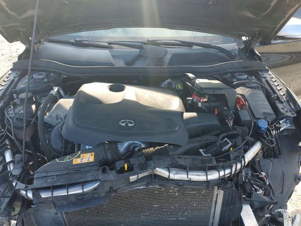 2017 INFINITI QX30
