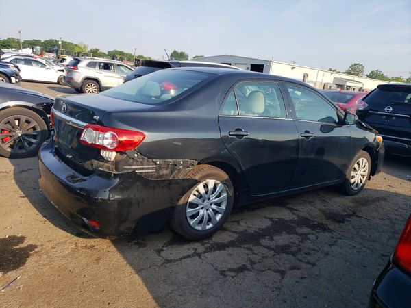 2013 TOYOTA COROLLA