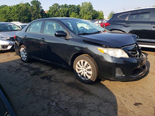 2013 TOYOTA COROLLA