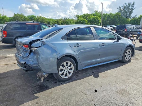 2022 TOYOTA COROLLA LE