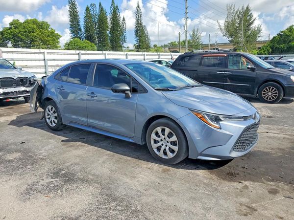 2022 TOYOTA COROLLA LE