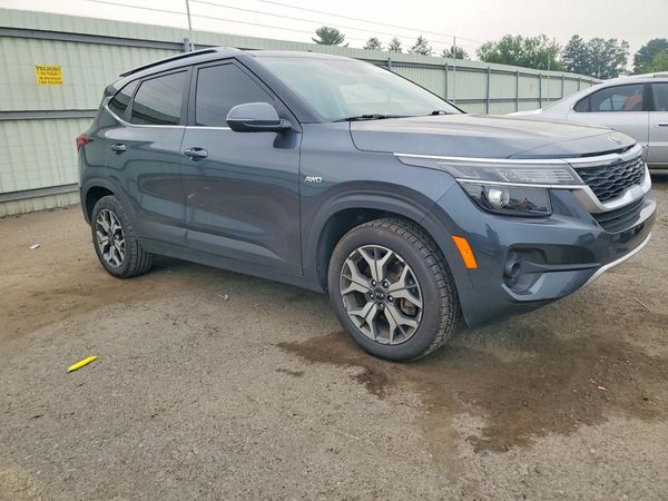 2021 KIA SELTOS EX