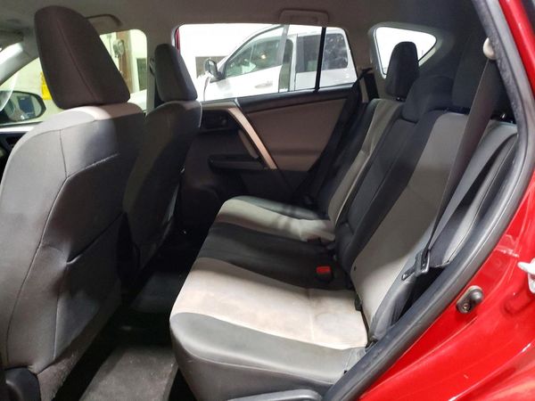 2015 TOYOTA RAV4 LE (X Grade)