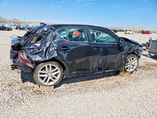 2017 LEXUS CT 200h