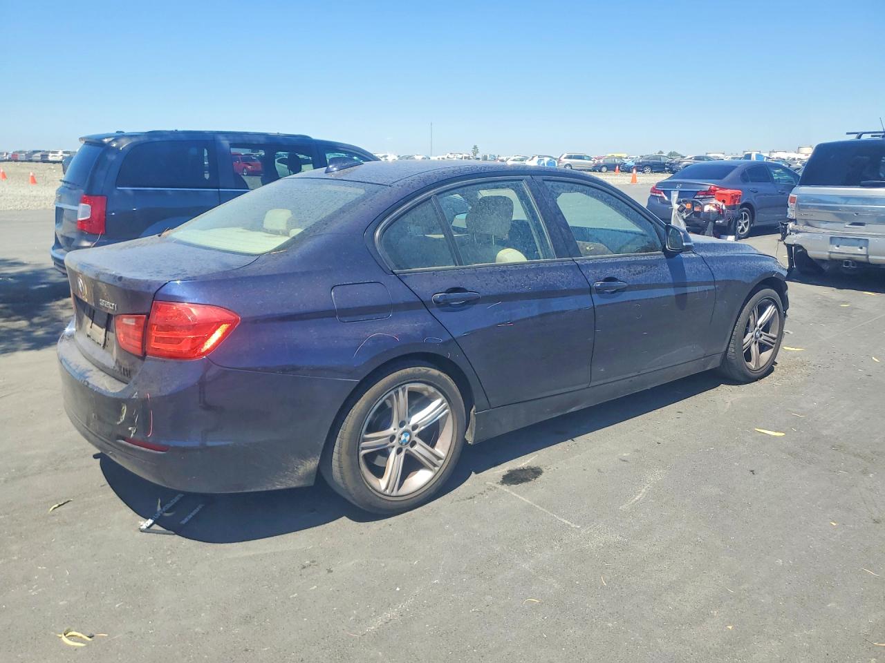 2013 BMW 320 SA