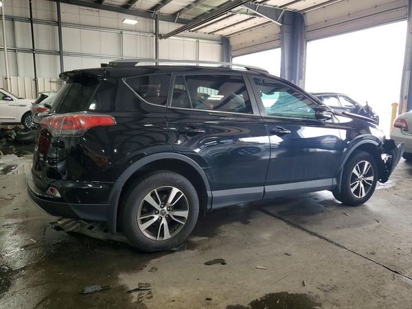 2018 TOYOTA RAV4 Adventure/XLE