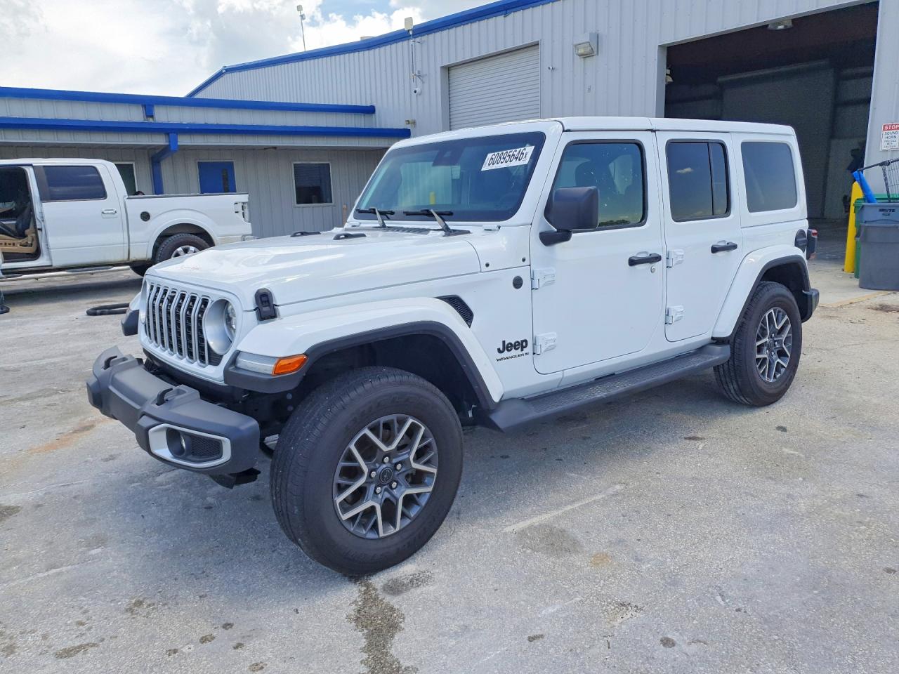 2025 JEEP WRANGLER Sahara