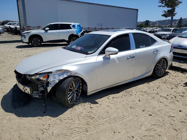 2016 LEXUS IS 200t