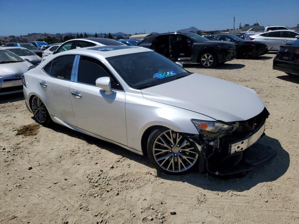 2016 LEXUS IS 200t