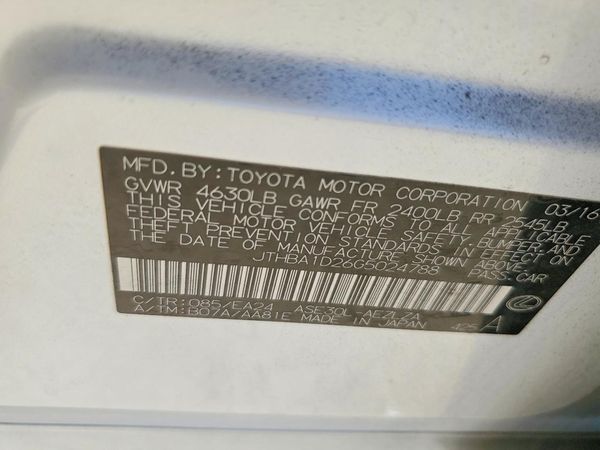 2016 LEXUS IS 200t