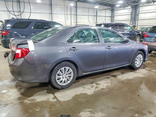 2013 TOYOTA CAMRY