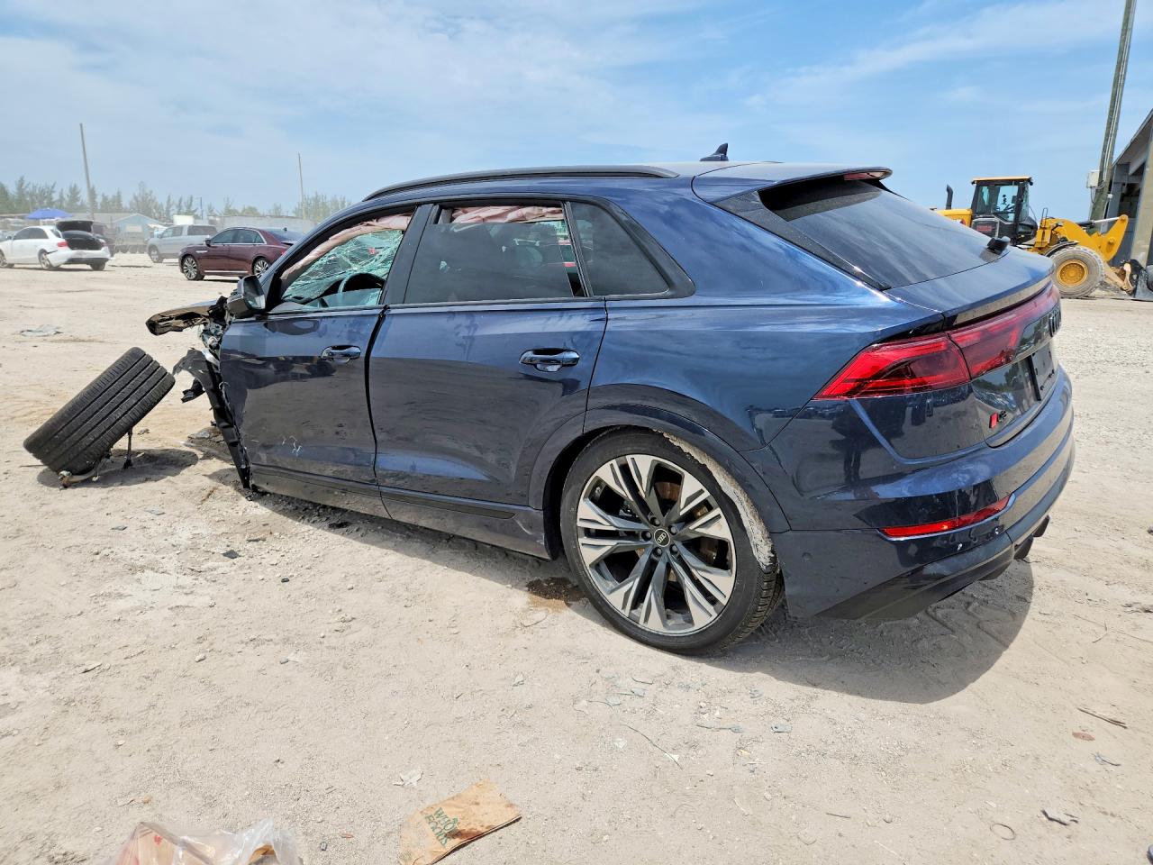 2025 AUDI Q8