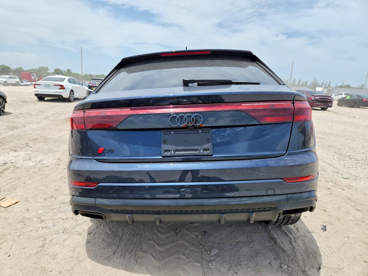 2025 AUDI Q8