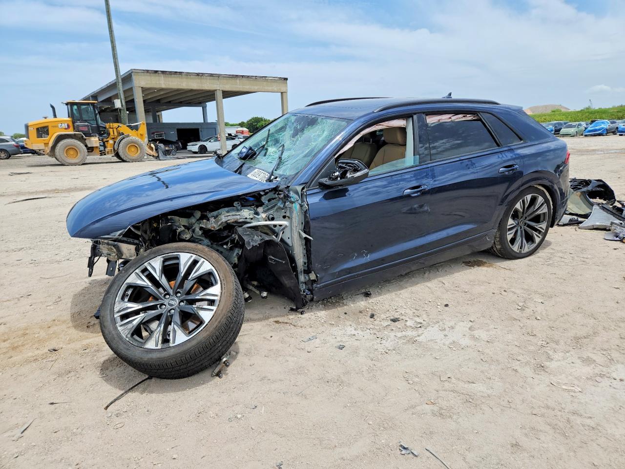 2025 AUDI Q8