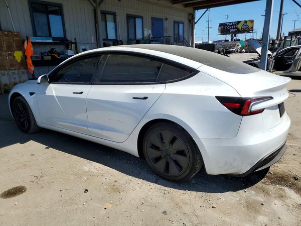 2026 TESLA MODEL 3