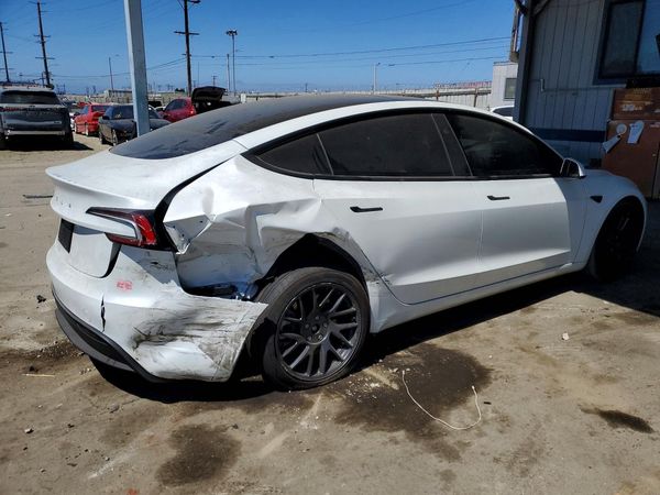 2026 TESLA MODEL 3