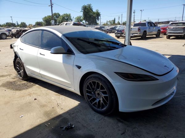 2026 TESLA MODEL 3