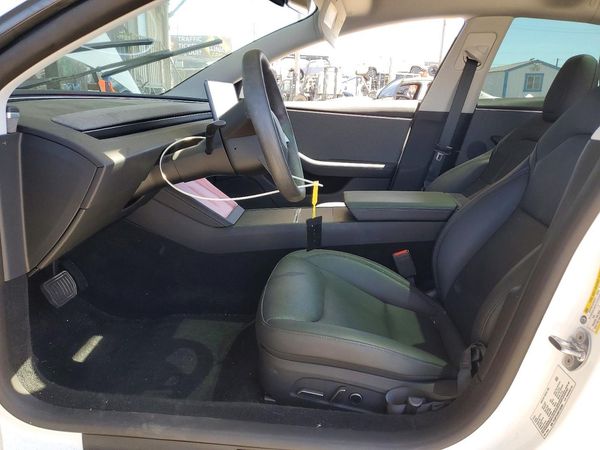 2026 TESLA MODEL 3