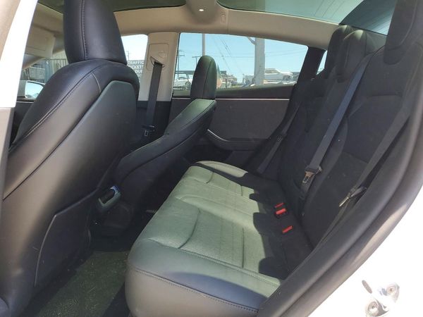 2026 TESLA MODEL 3