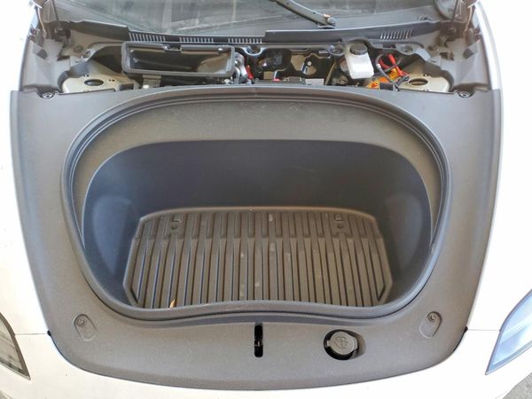 2026 TESLA MODEL 3