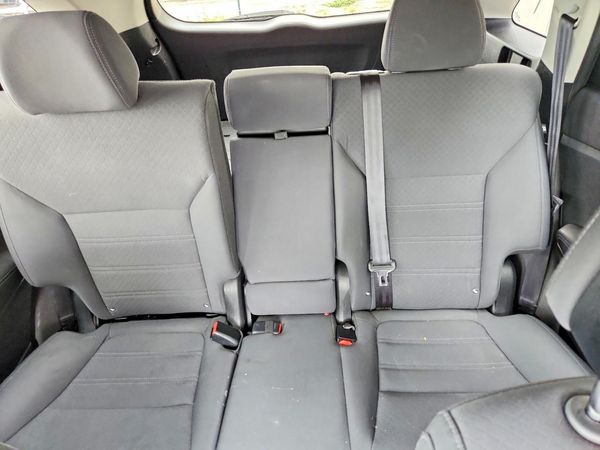 2016 KIA SORENTO L / LX — SUVN