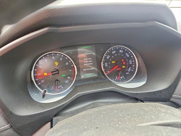 2021 TOYOTA RAV4 XLE